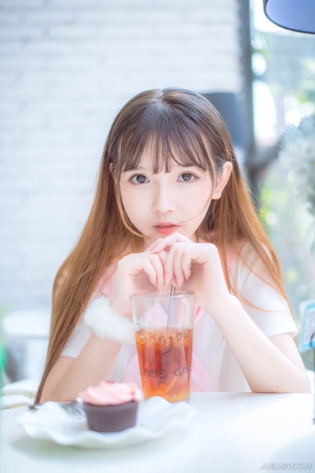 我终于明白我的生命在爱我的人眼里是多么的重要……我的爱有多长，我的牵挂与不舍也就有多长。